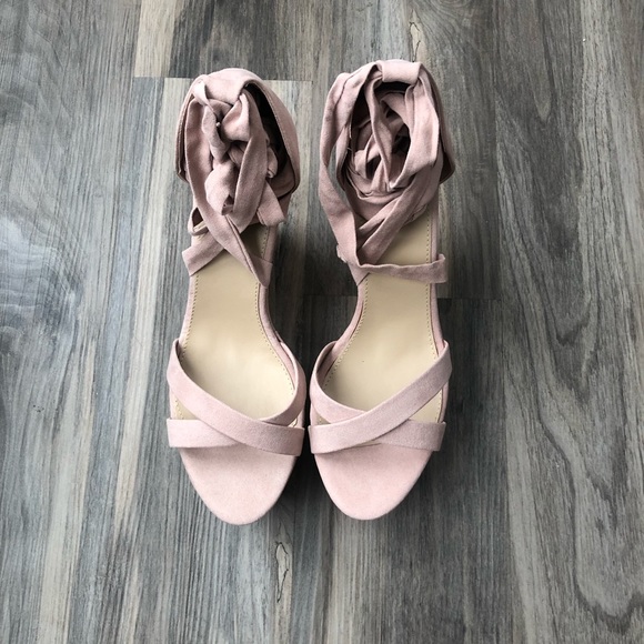 Dahlia by JustFab - Picture 2 of 3